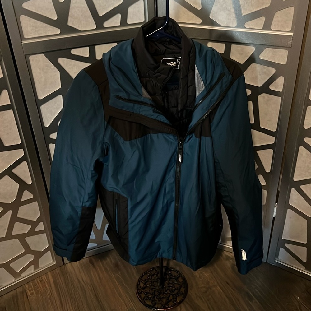 American Eagle jacket, heavy size small